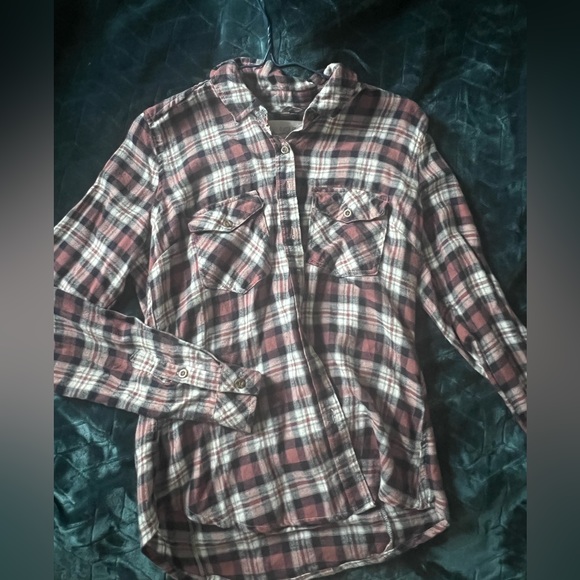 Button down - Picture 1 of 2